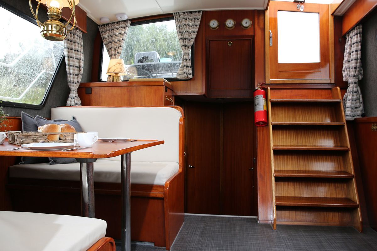 Salon of Larissa, a Gulet Merenpoort 1100s motorboat at Heukelum, Netherlands