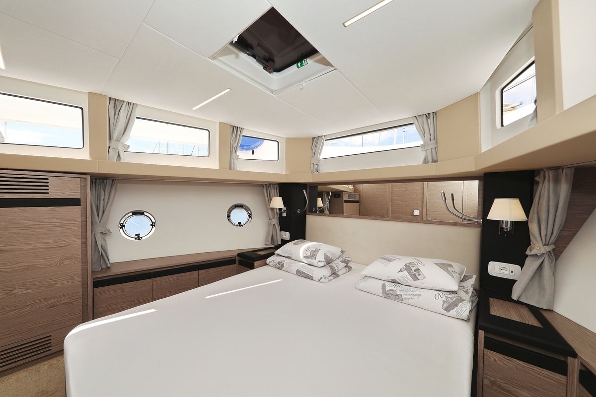 Cabin on Chili, a Greenline 45 Fly yacht at Grad Biograd na Moru, Croatia