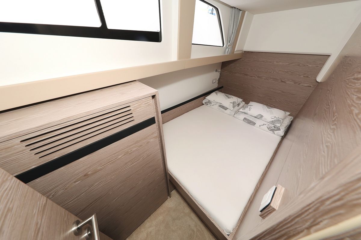 Cabin on Chili, a Greenline 45 Fly yacht at Grad Biograd na Moru, Croatia