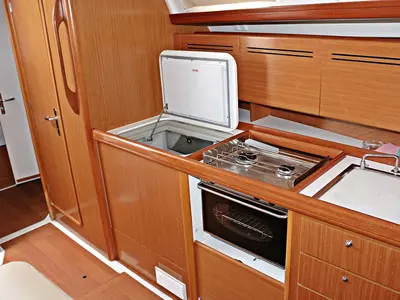 Galley of Via Col Vento, a Beneteau Cyclades 39.3 sailboat at Milazzo, Italy