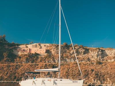 Deck of Via Col Vento, a Beneteau Cyclades 39.3 sailboat at Milazzo, Italy