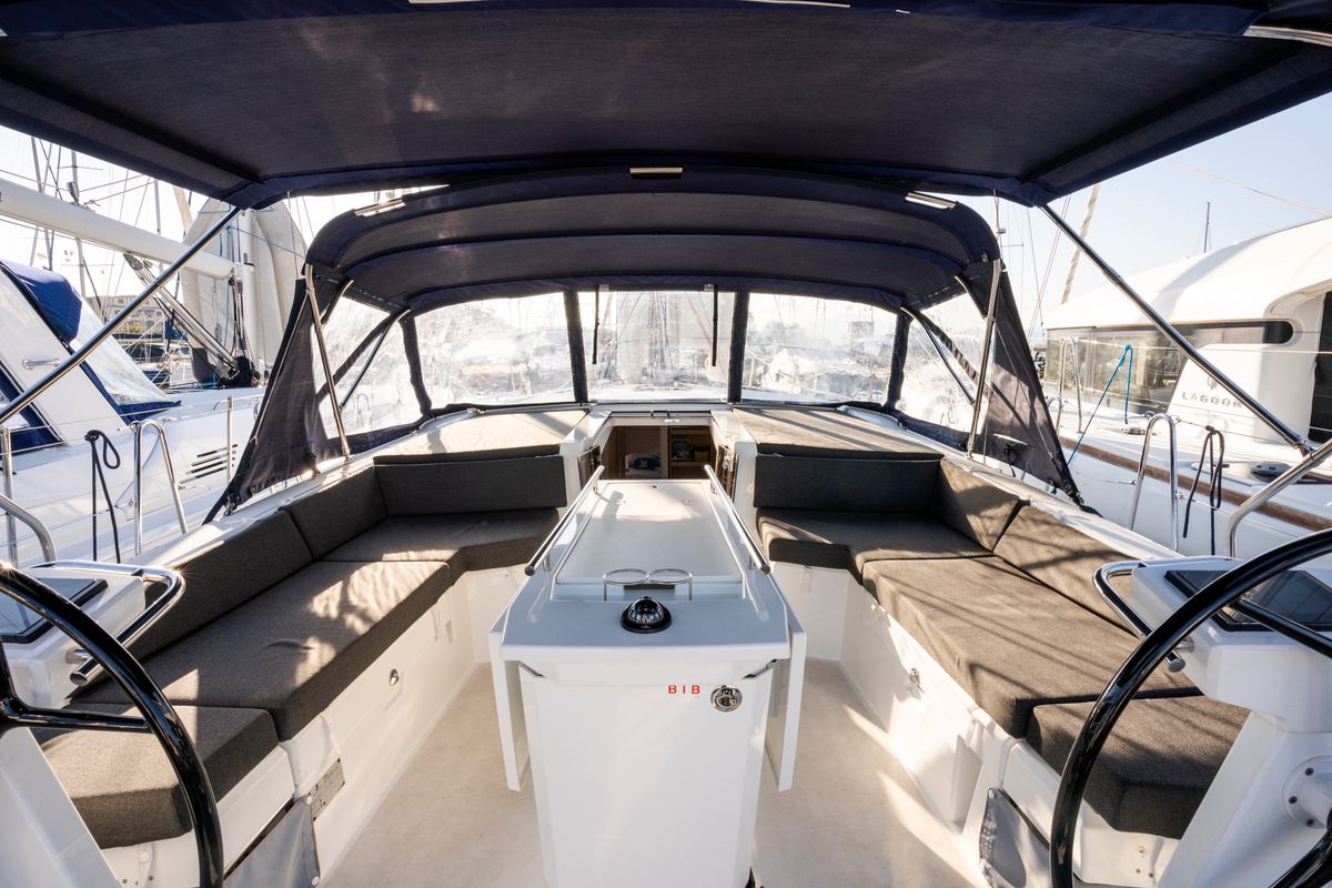 Cabin on Persefone - Comfort line, a Beneteau Oceanis 46.1 sailboat at Olbia, Italy