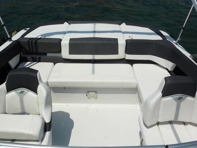 Deck of Black Pearl, a Four Winns Boats Four Winns H210 motorboat at Tribunj, Croatia