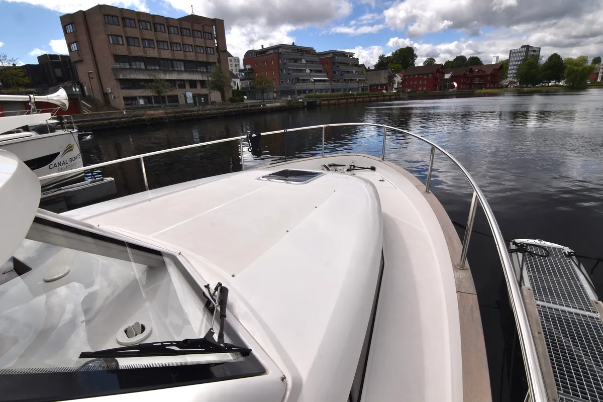Deck of Dalen, a Greenline 33 yacht at Porsgrunn, Norway