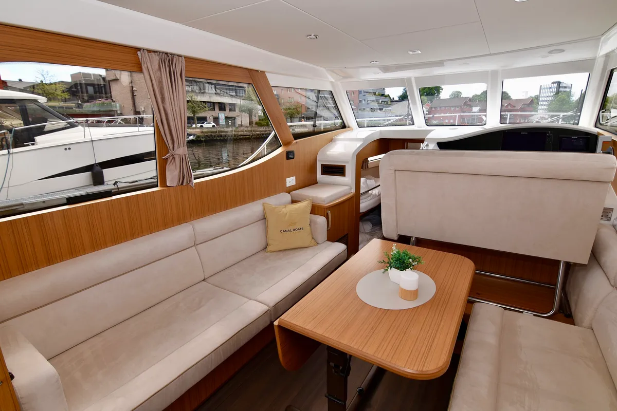 Salon of Dalen, a Greenline 33 yacht at Porsgrunn, Norway