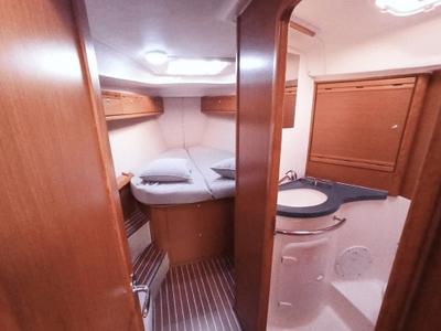 Cabin on Santana, a Bavaria Cruiser 40 sailboat at Volos Municipality, Greece