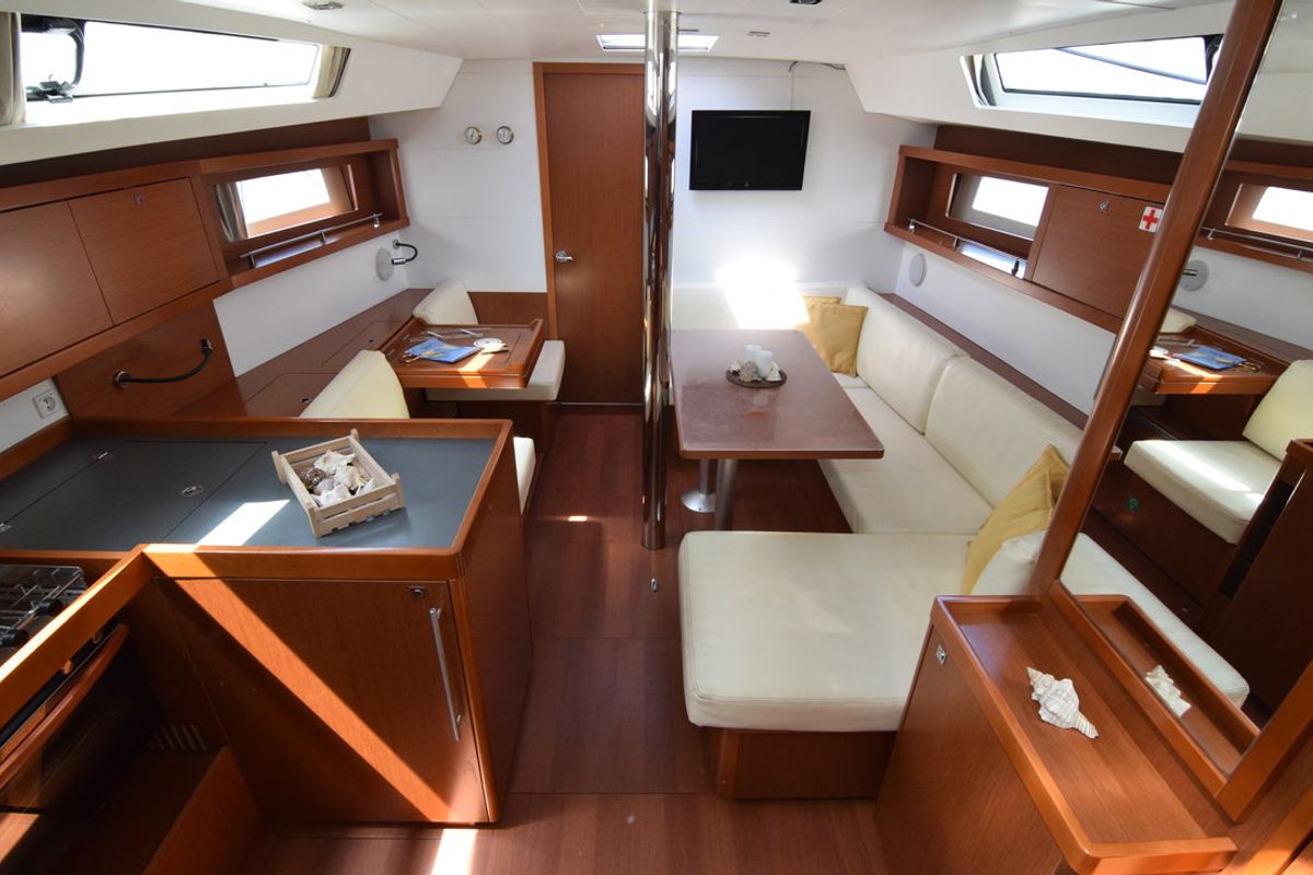 Salon of Bolero, a Beneteau Oceanis 41 sailboat at Athens, Greece