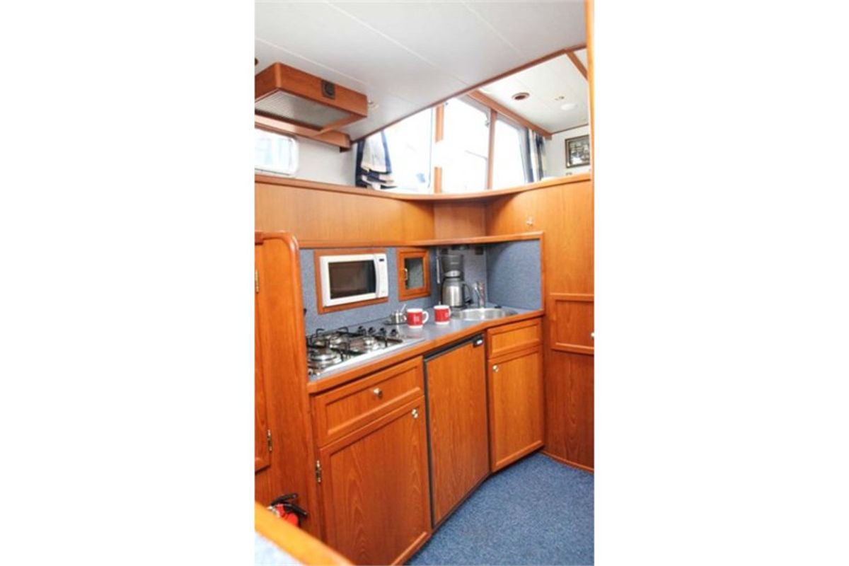 Galley of Nicole, a De Drait Kotterjacht 10.7 GL motorboat at Woudsend, Netherlands