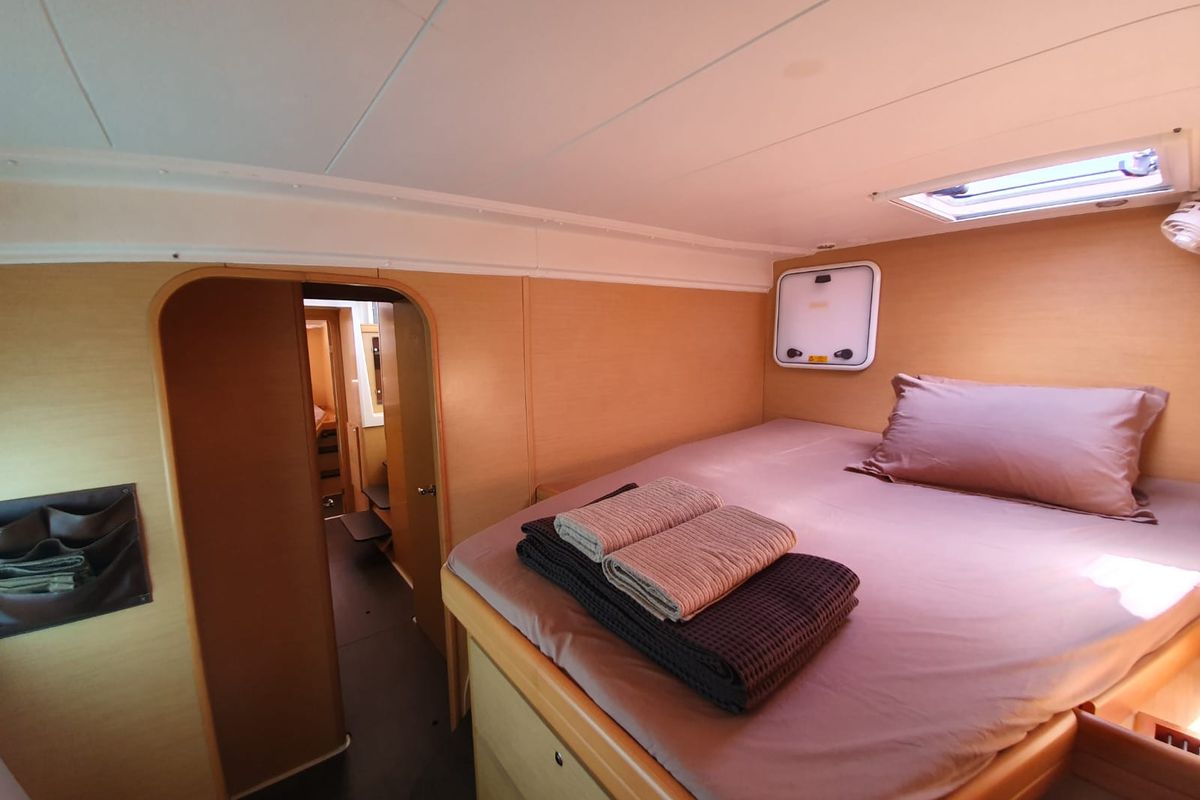Cabin on Chirouble, a Lagoon 421 catamaran at Baan Salak Phet, Thailand