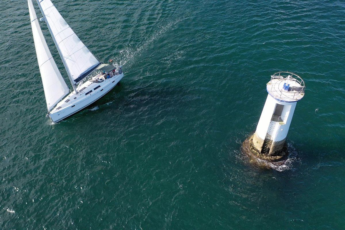 Exterior view of Kraken, a Hanse Yachts Hanse 415 sailboat at Baiona, Spain