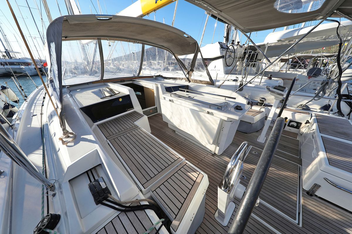 Deck of Auf Kurs, a Beneteau Oceanis 46.1 sailboat at Grad Trogir, Croatia