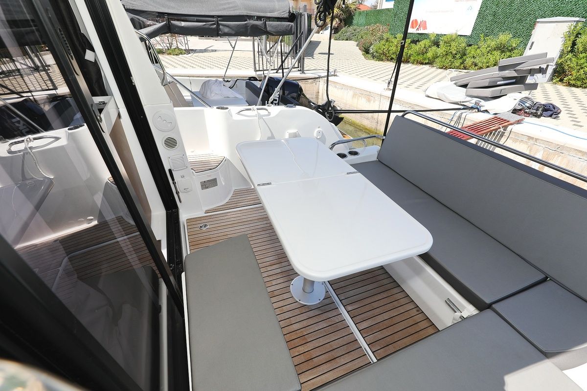 Deck of Lolo, a Beneteau Antares 9 OB motorboat at Pirovac, Croatia