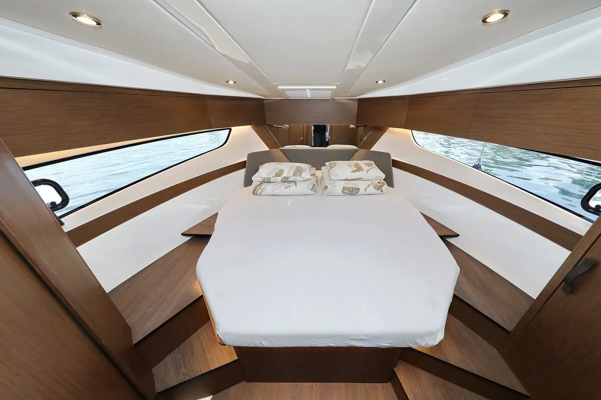 Cabin on Solis, a Beneteau Antares 11 Fly OB motorboat at Grad Biograd na Moru, Croatia