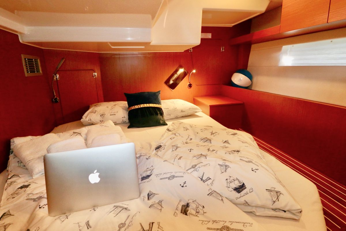 Cabin on Size Matters, a Bavaria C50 Holiday sailboat at Grad Kaštela, Croatia