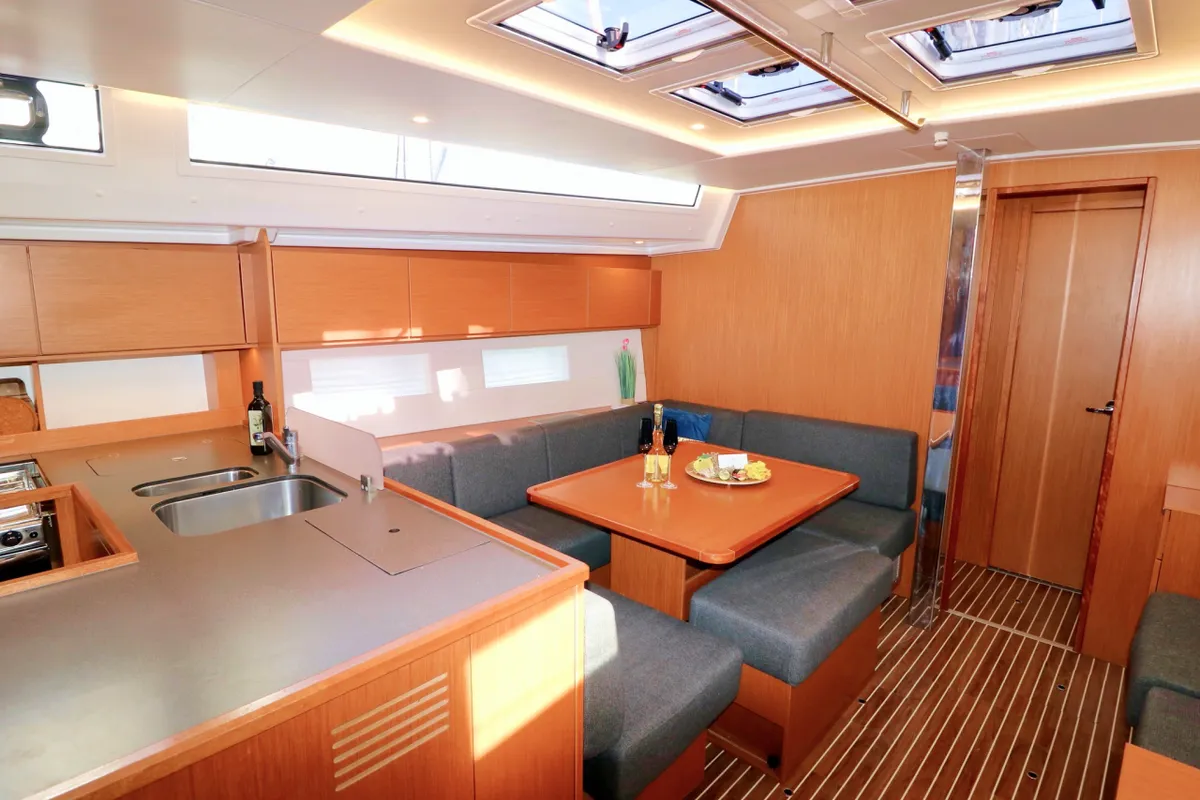 Salon of Size Matters, a Bavaria C50 Holiday sailboat at Grad Kaštela, Croatia