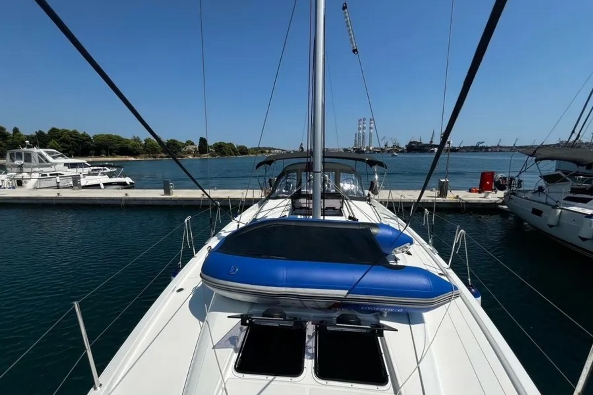Salon of Leona, a Jeanneau Sun Odyssey 440 sailboat at Grad Pula, Croatia