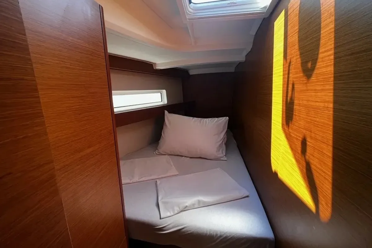 Cabin on Leona, a Jeanneau Sun Odyssey 440 sailboat at Grad Pula, Croatia