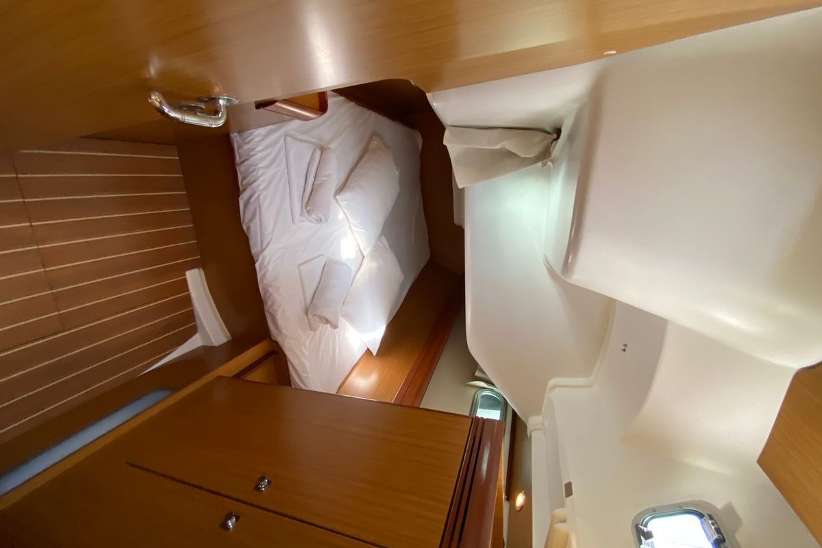 Cabin on Imagine, a Jeanneau Sun Odyssey 42 i sailboat at Kos, Greece