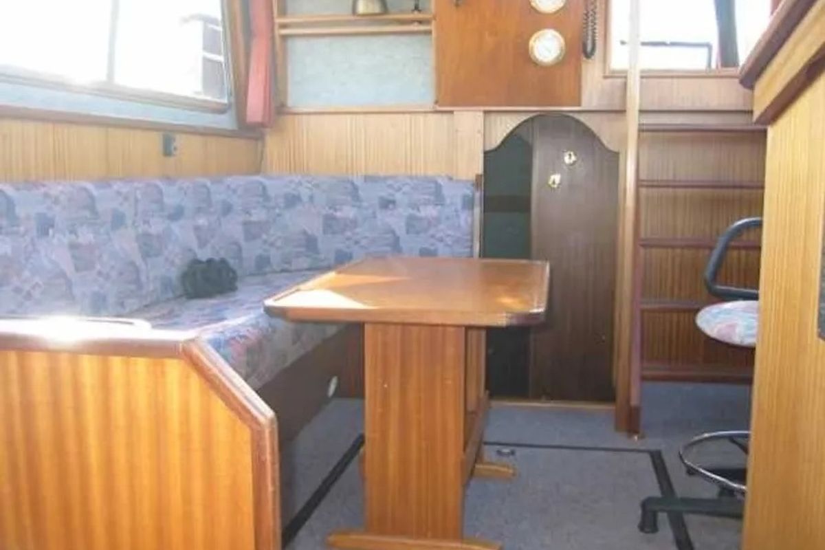 Salon of Twieberr, a Gulet Success 1050 motorboat at Woudsend, Netherlands