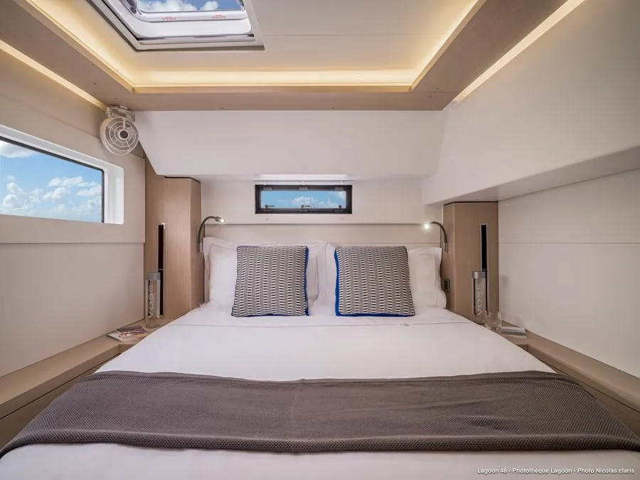 Cabin on Bula, a Lagoon 46 catamaran at Le Gosier, France