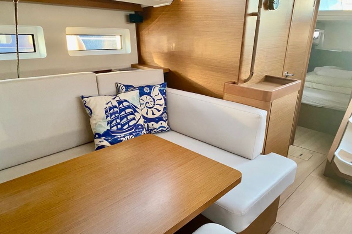 Salon of PALANGA, a Jeanneau Sun Odyssey 440 sailboat at Grad Šibenik, Croatia