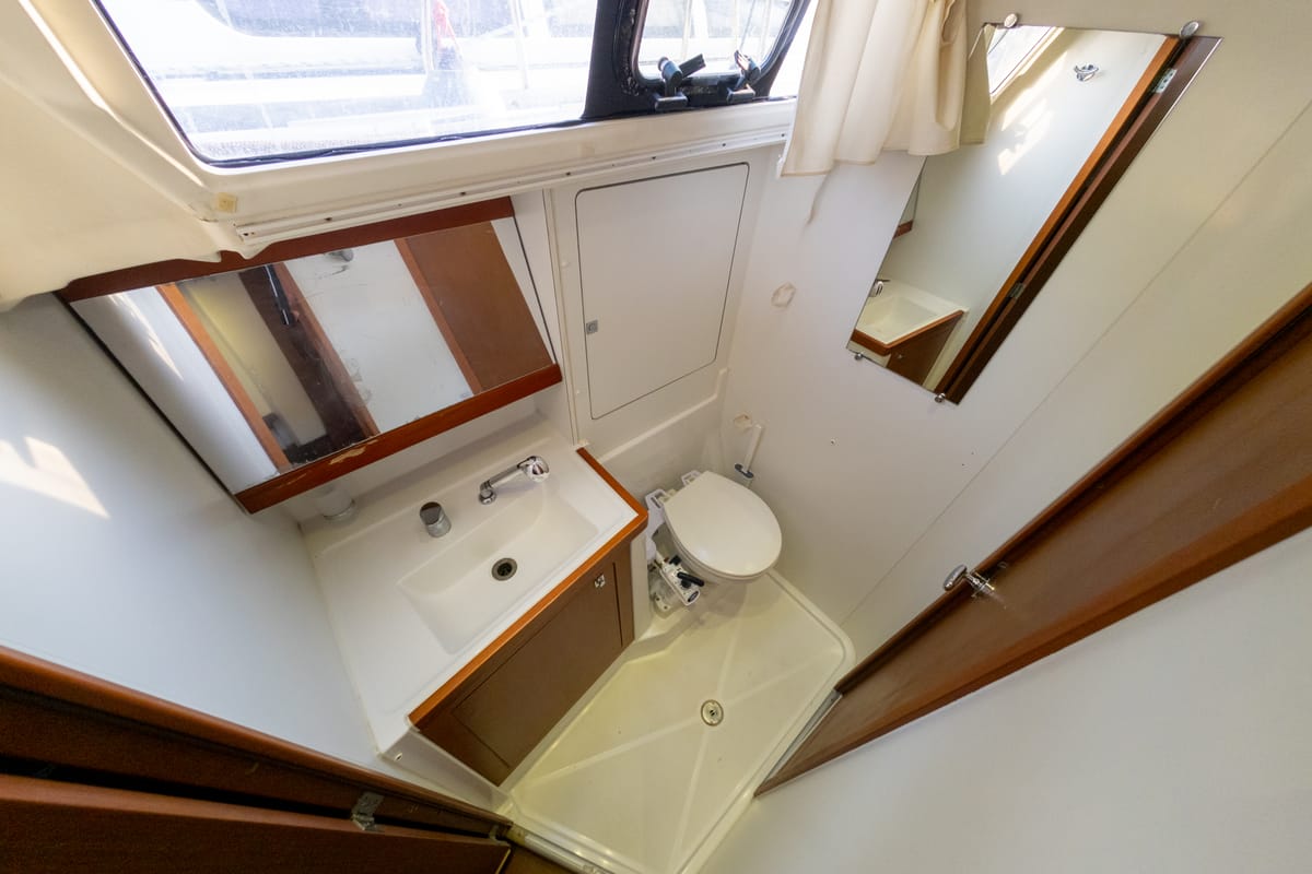 Exterior view of Athena, a Beneteau Oceanis 48 sailboat at Fethiye, Turkey