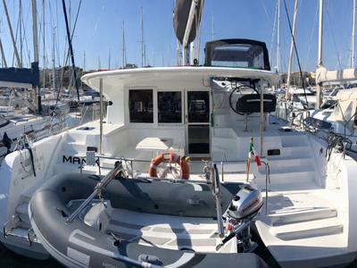 Deck of Manik, a Lagoon 40 catamaran at Nettuno, Italy