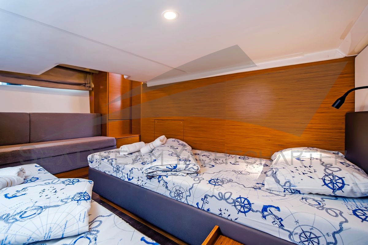 Cabin on Sun Dreamer, a Bavaria S40 HT motorboat at Općina Sukošan, Croatia