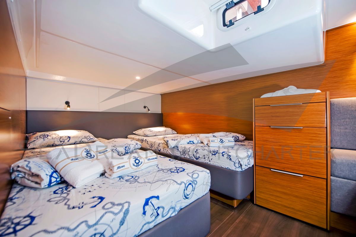 Cabin on Sun Dreamer, a Bavaria S40 HT motorboat at Općina Sukošan, Croatia