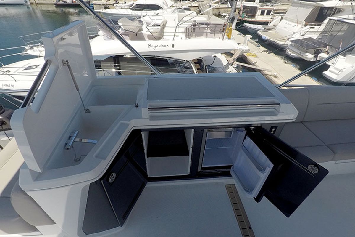 Deck of Il Sogno V, a Galeon 480 Fly yacht at Grad Šibenik, Croatia
