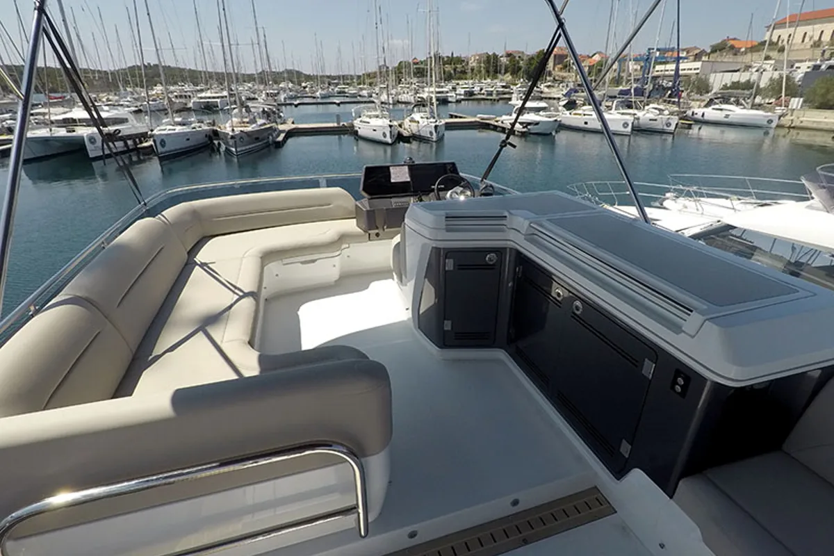 Deck of Il Sogno V, a Galeon 480 Fly yacht at Grad Šibenik, Croatia