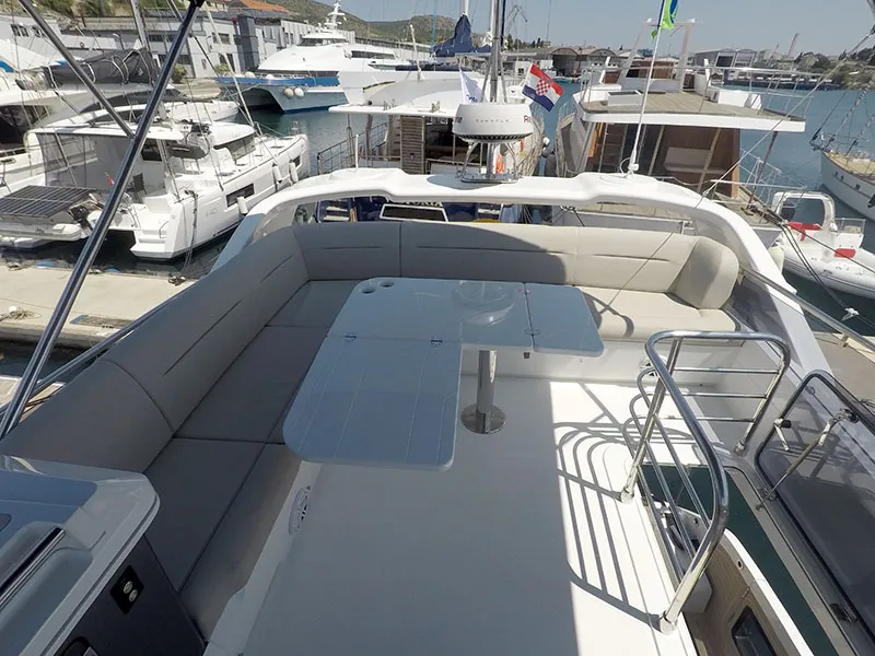 Il Sogno V, a Galeon 480 Fly yacht at Grad Šibenik, Croatia