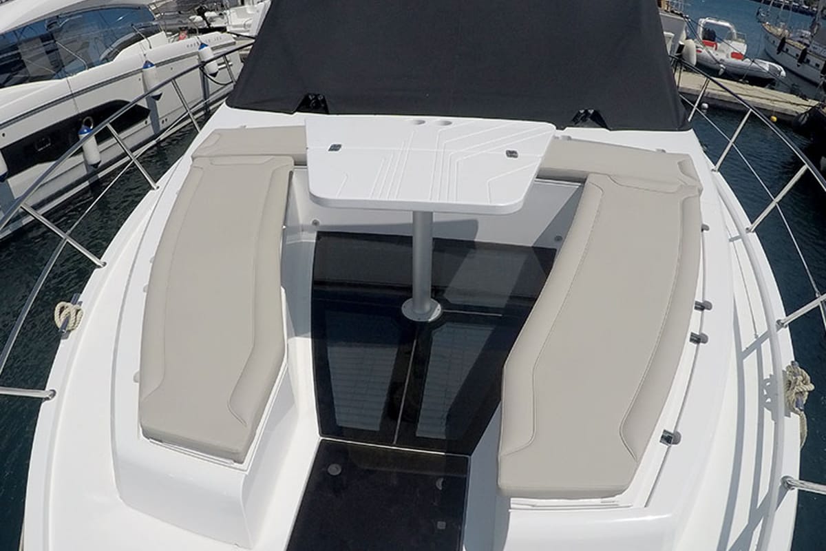 Il Sogno V, a Galeon 480 Fly yacht at Grad Šibenik, Croatia