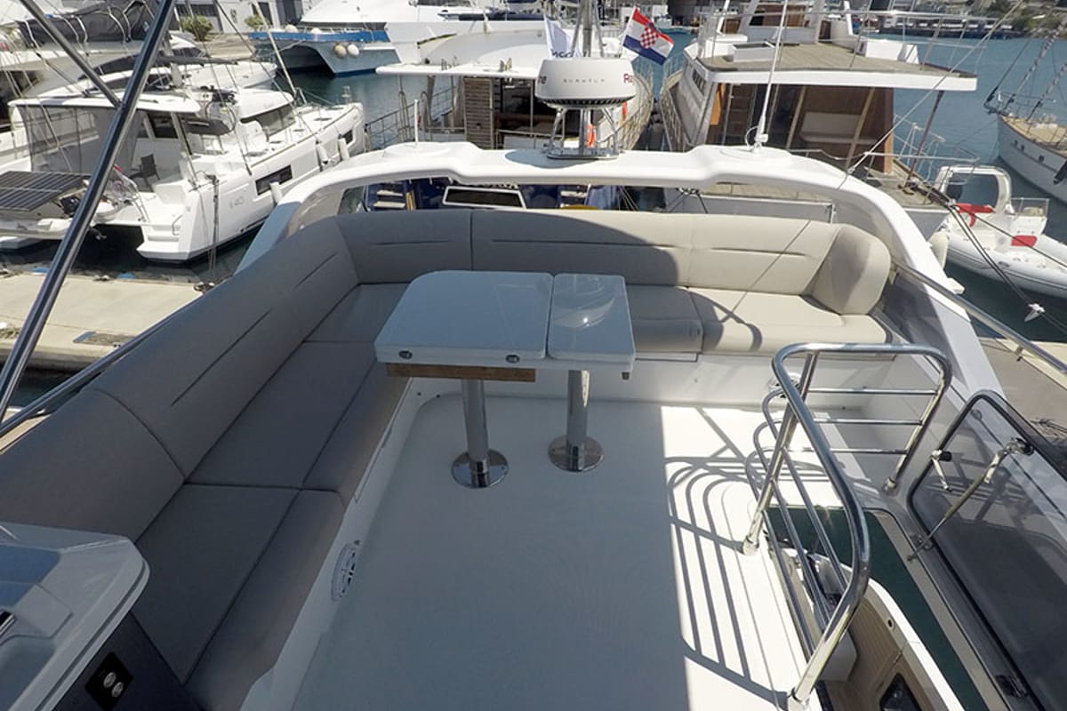 Il Sogno V, a Galeon 480 Fly yacht at Grad Šibenik, Croatia