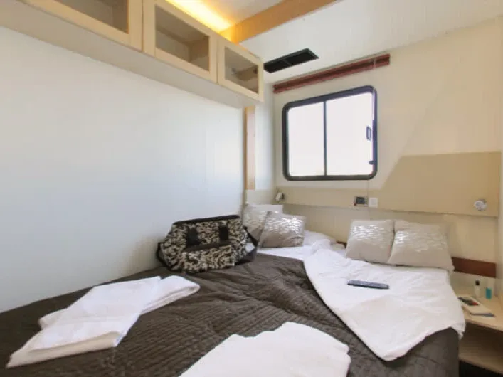 Cabin on Vision4 - Comfort Plus 20, a Cygnet Vision 4 motorboat at Portiragnes, France