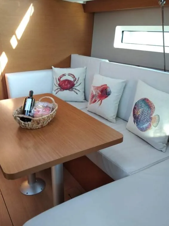 Salon of Celene, a Jeanneau Sun Odyssey 440 sailboat at Volos Municipality, Greece