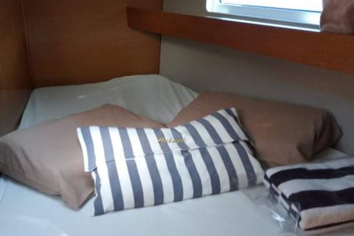 Cabin on Celene, a Jeanneau Sun Odyssey 440 sailboat at Volos Municipality, Greece
