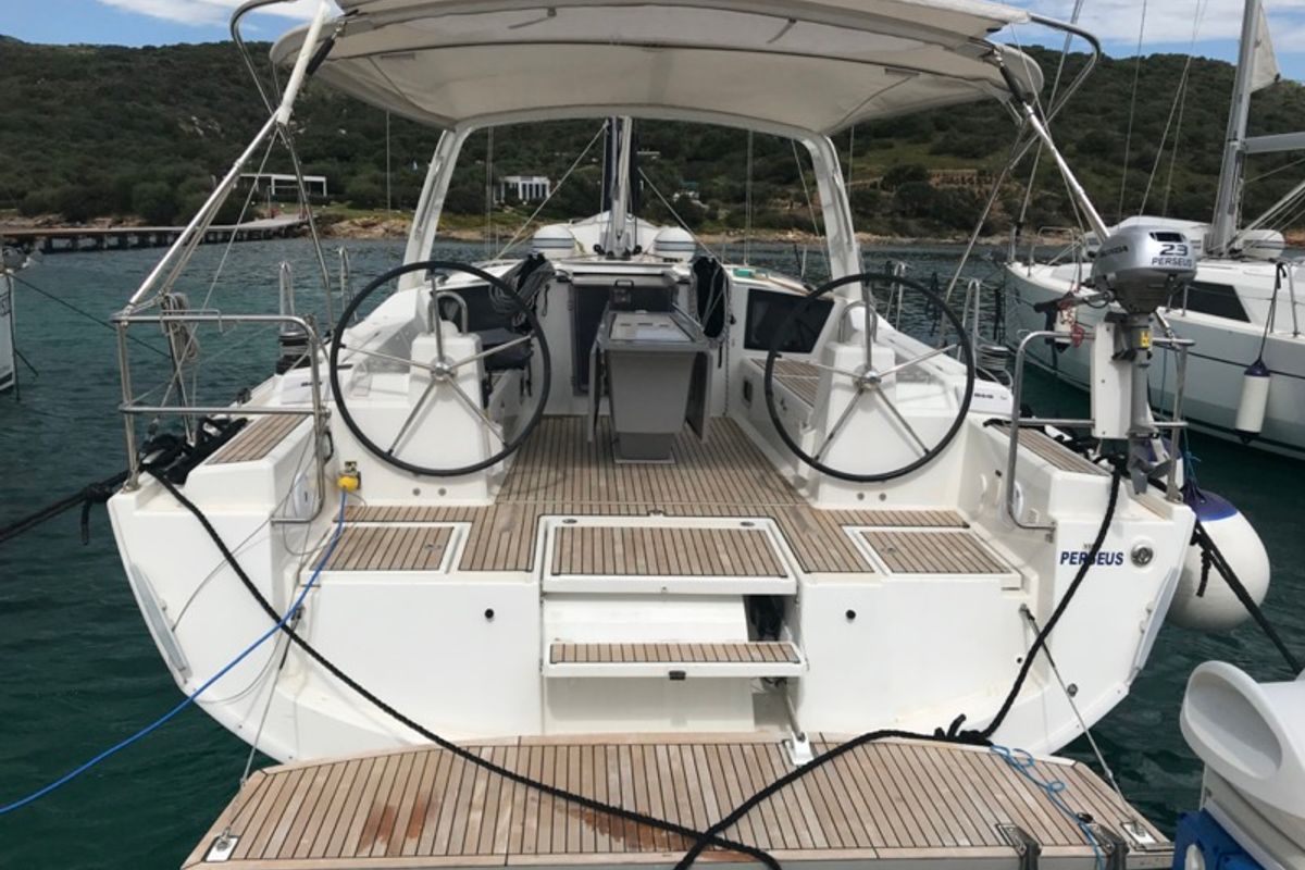 Exterior view of Perseus, a Beneteau Oceanis 41.1 sailboat at Tonnarella, Italy