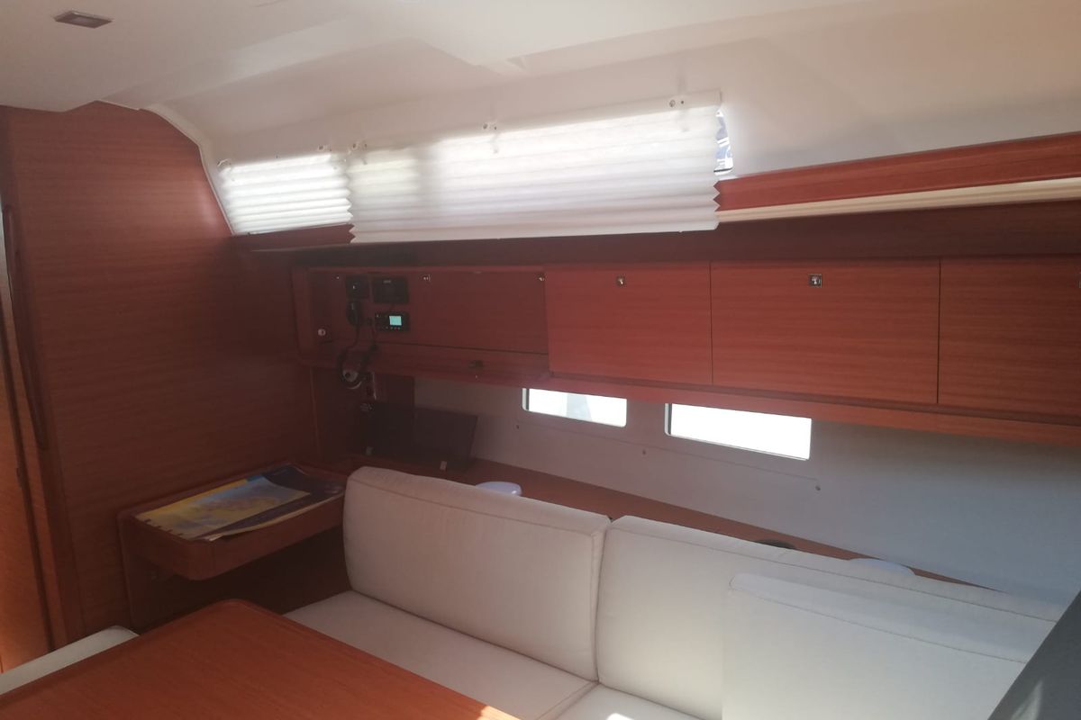 Salon of Cetina, a Dufour 460 Grand Large sailboat at Općina Medulin, Croatia
