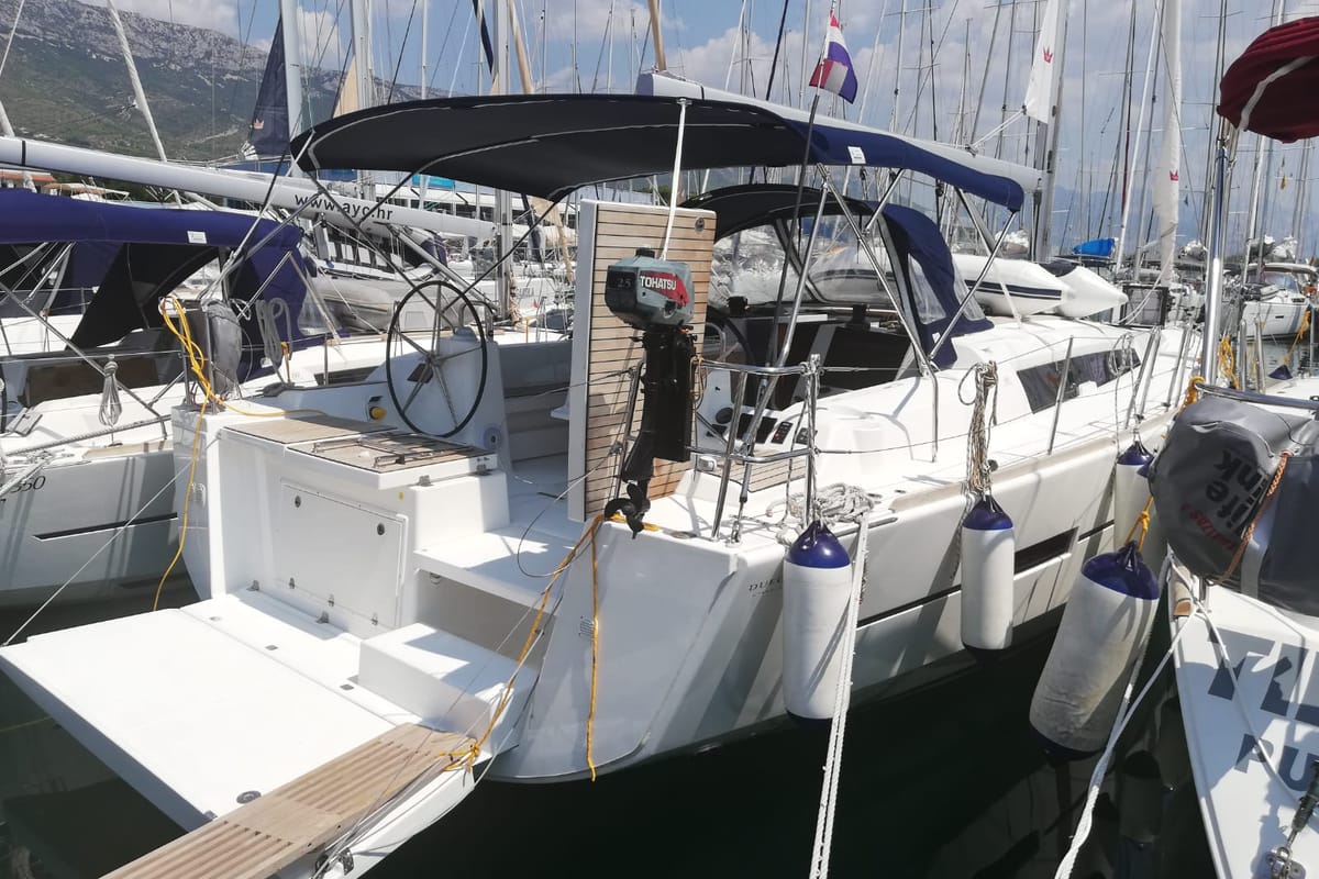 Exterior view of Cetina, a Dufour 460 Grand Large sailboat at Općina Medulin, Croatia