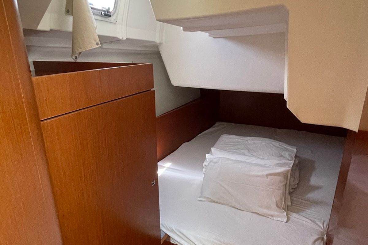 Cabin on Elsa, a Beneteau Oceanis 38.1 sailboat at Općina Sukošan, Croatia