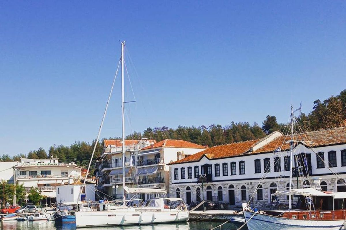 Exterior view of Theagenis, a Beneteau Oceanis 45 sailboat at Thassos, Greece
