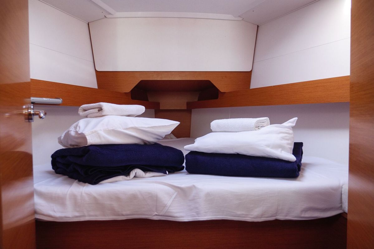 Cabin on Siberia, a Jeanneau Sun Odyssey 349 sailboat at Rogač, Croatia