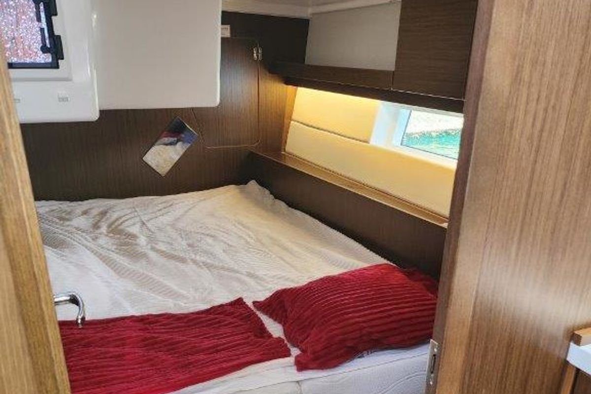 Cabin on Wahlheimat, a Bavaria C45 Style sailboat at Primošten, Croatia