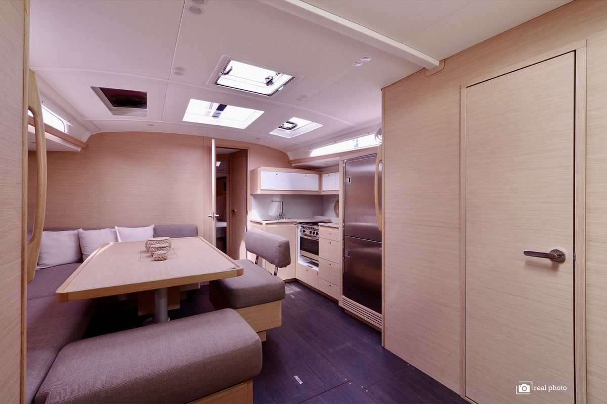 Salon of Perla - Water maker, Solar Panel, a Dufour 470 sailboat at Tonnarella, Italy