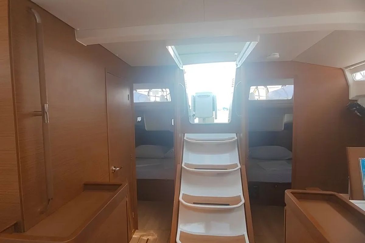 Cabin on Greta, a Jeanneau Sun Odyssey 440 sailboat at Grad Pula, Croatia