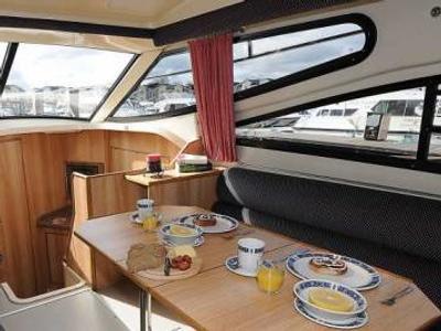 Salon of Consul - Budget 5, a Cygnet Consul motorboat at Rheinsberg, Germany