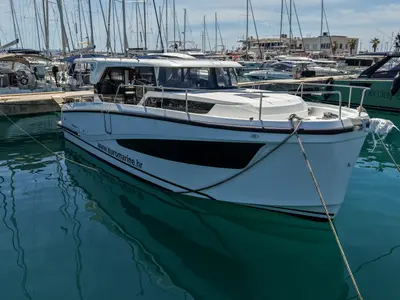 Summer Kiss, a Delphia Yachts Delphia 10 Sedan motorboat at Split, Croatia