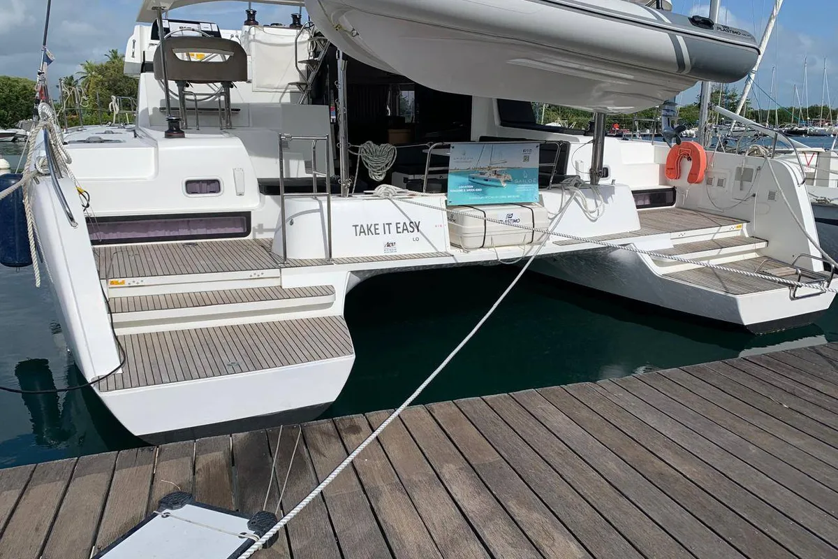 Take it Easy, a Lagoon Lagoon 42 catamaran at Bonifacio / Bunifaziu, France