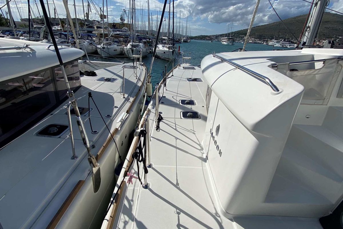 Deck of Double Elli, a Lagoon 450 F catamaran at Grad Trogir, Croatia
